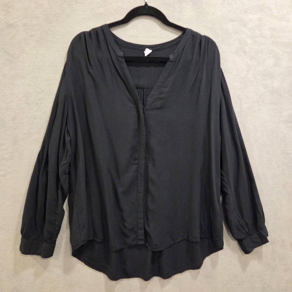 Old Navy V Neck Button Front Blouse‎ Women's XL  Minimalist Office Casual Flowy